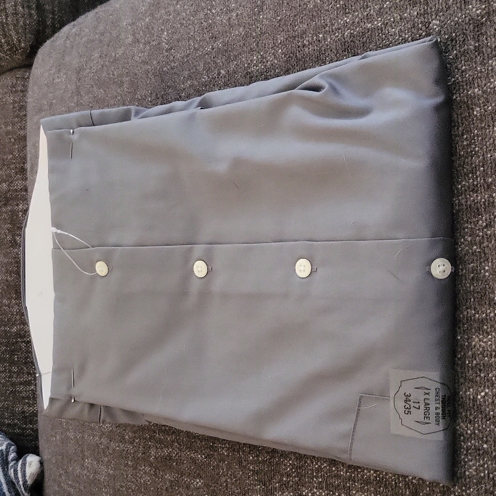 Van Heusen grey men's dress shirt NWT Size 17 34/35 - Picture 4 of 4